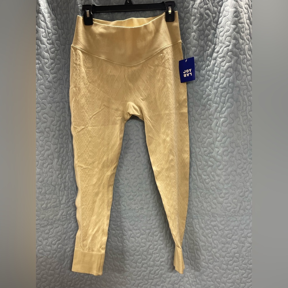 Capri high waisted yoga pants